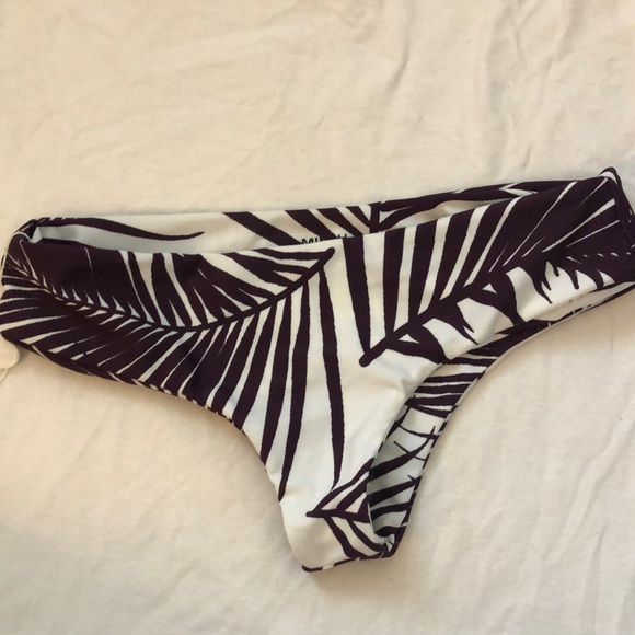 BRAND-NEW MIKOH bottoms - Picture 4 of 4